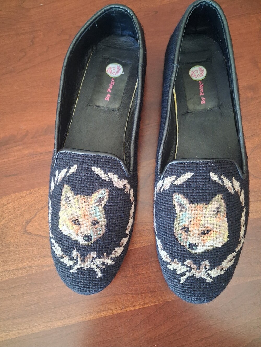 By Paige Needlepoint Loafers/flats Fox Head Black Size 10 EUC (runs small)
